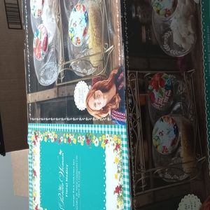 Pioneer woman cannisters set